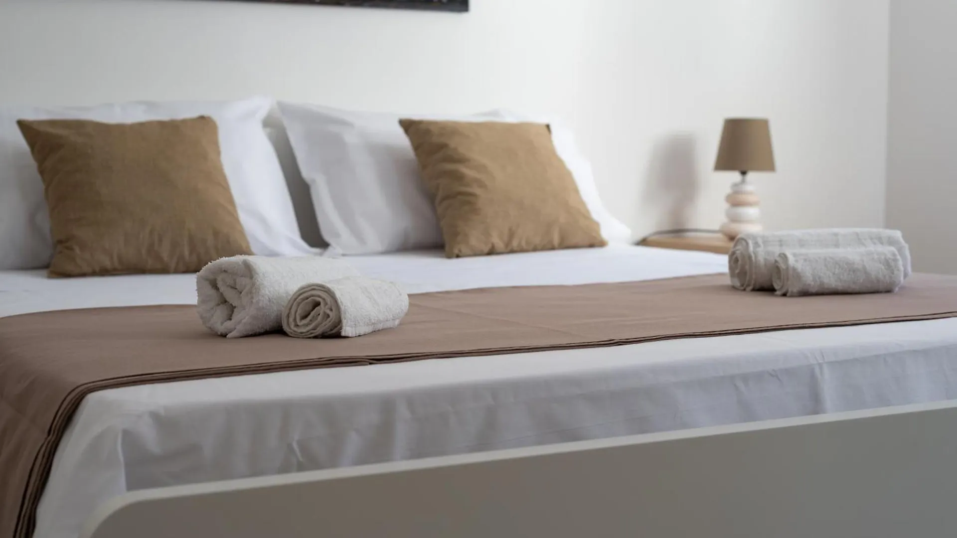 Lumar Sicilia - Quaroni Apartment Palermo 0*,